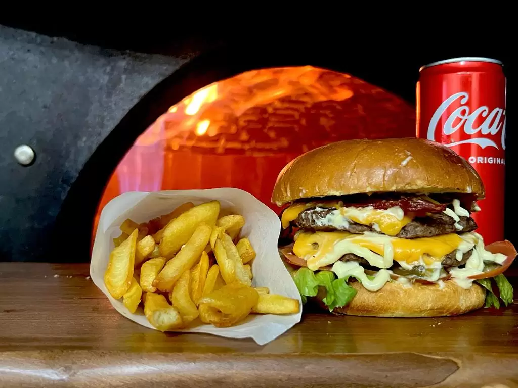 Hamburger con induja